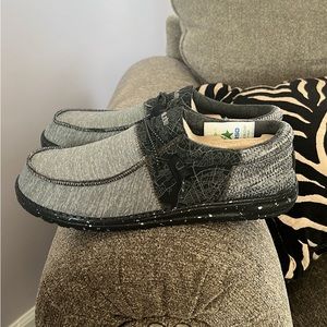 Men’s hey dude wally